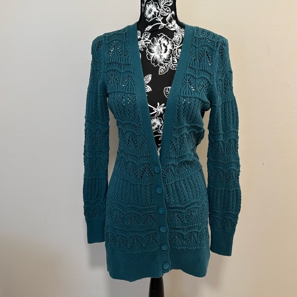 Pull LC Lauren Conrad Avec Détails Crochet - Manches 3/4 - Taille S - Occasion Très Bon état